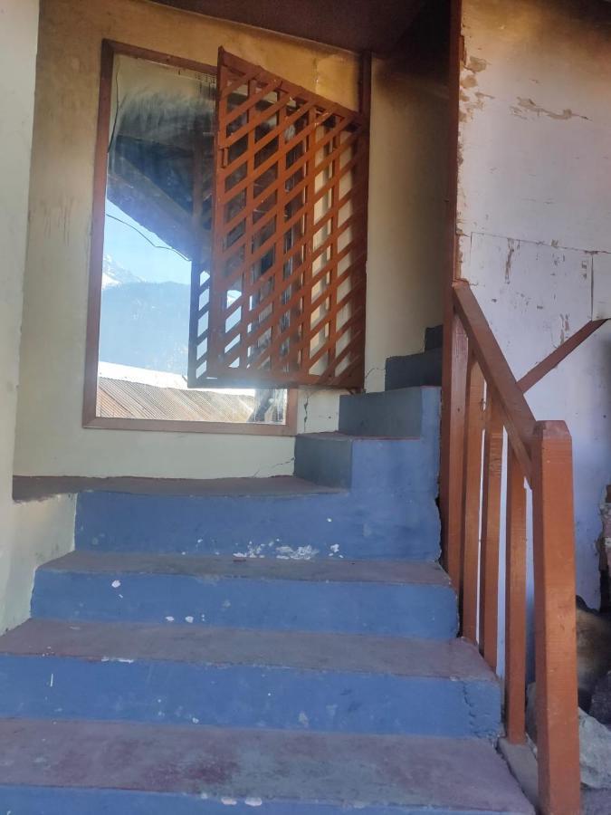 Roop Mountain Homestay มะนาลี ภายนอก รูปภาพ